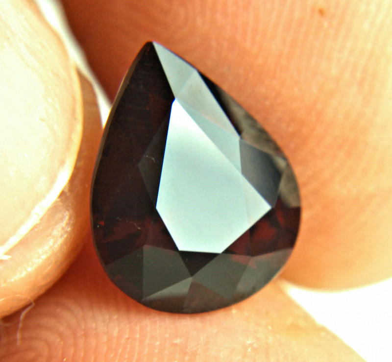 21 Best Black Gemstones For Jewelry: Types, Qualities, and Prices