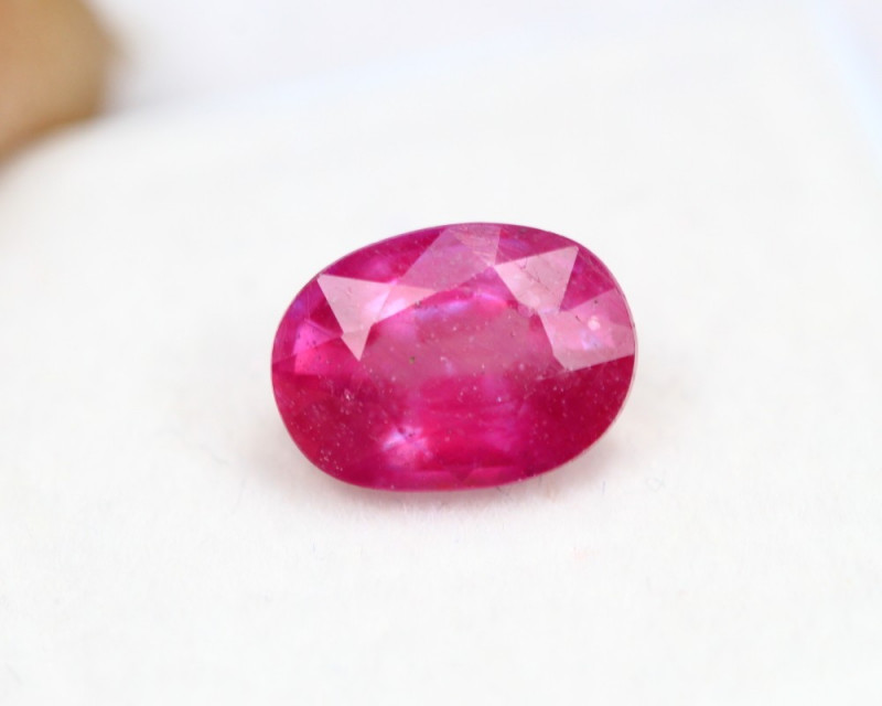 2.75ct Pink Ruby Oval Cut Lot V4898