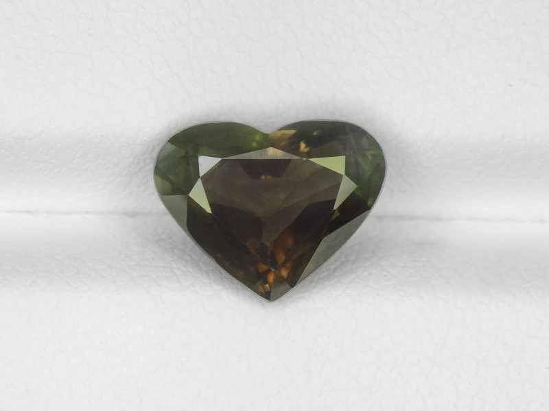 alexandrite in heart shape