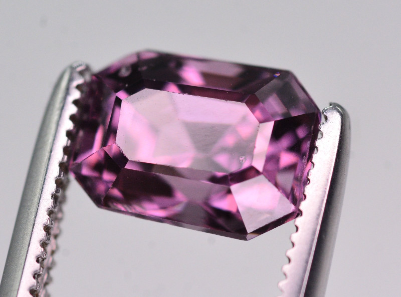 purple spinel gemstone