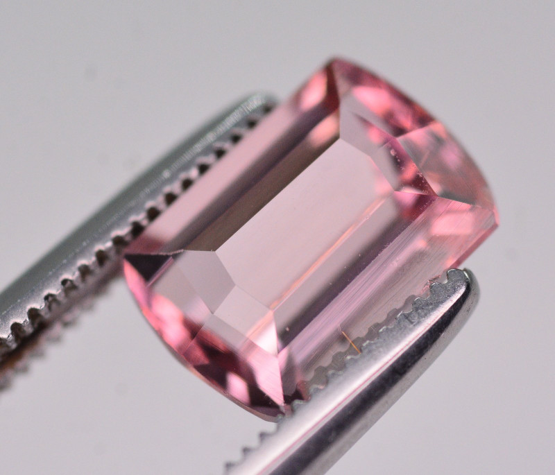 1.75 Ct Natural Marvelous Color Pink Tourmaline. AT5