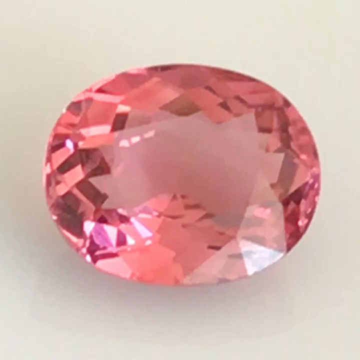 Pretty Pink 1.90ct Oval cut Tourmaline SL52 G517