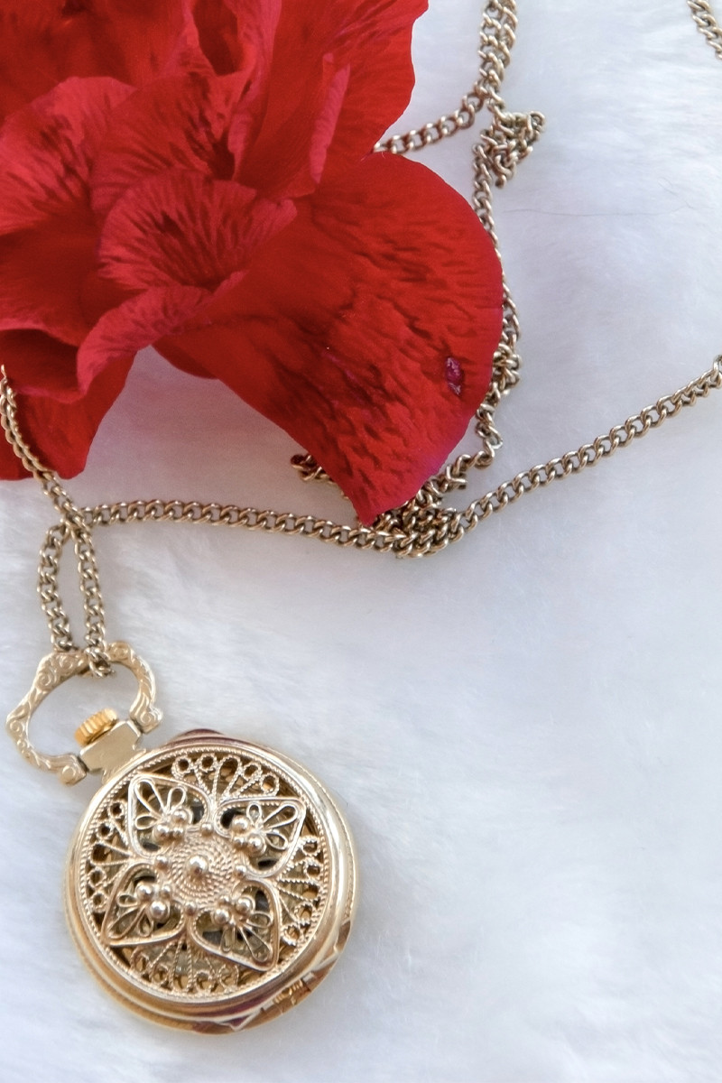 What Is Filigree And How Is It Used In Jewelry