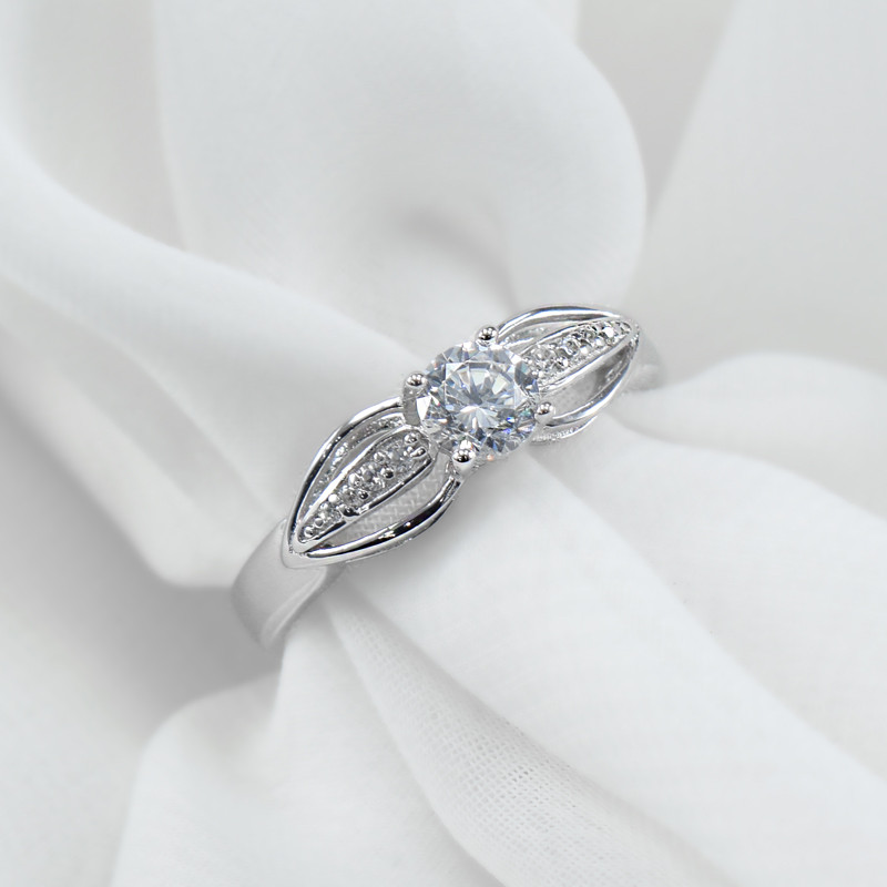 Elegant engagement-style925 Sterling Silver Ring Size 5.5