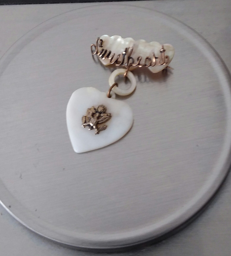VINTAGE WWII 1940'S MOTHER OF PEARL 