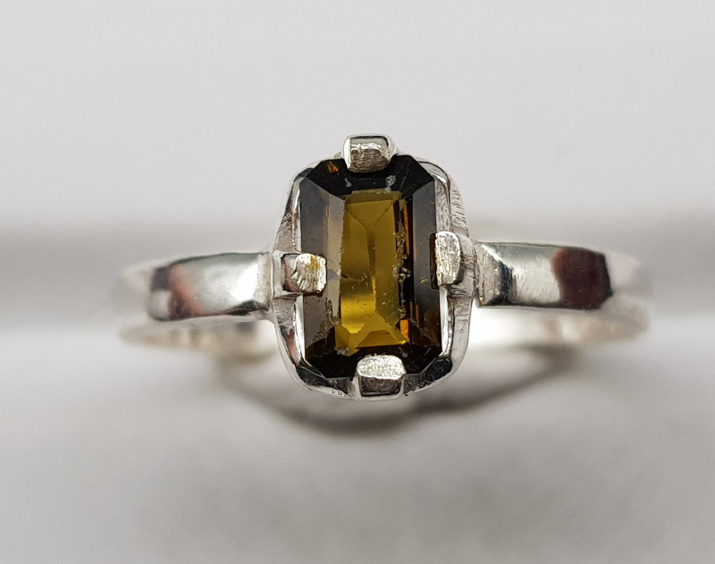 epidote gemstone ring faceted