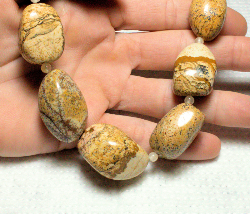 Polished Agate Graduated Pebble Necklace