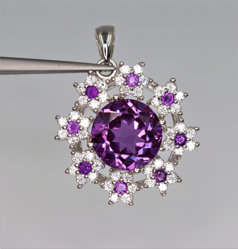 alexandrite chrysoberyl gemstone pendant with cubic zirconia and amethyst