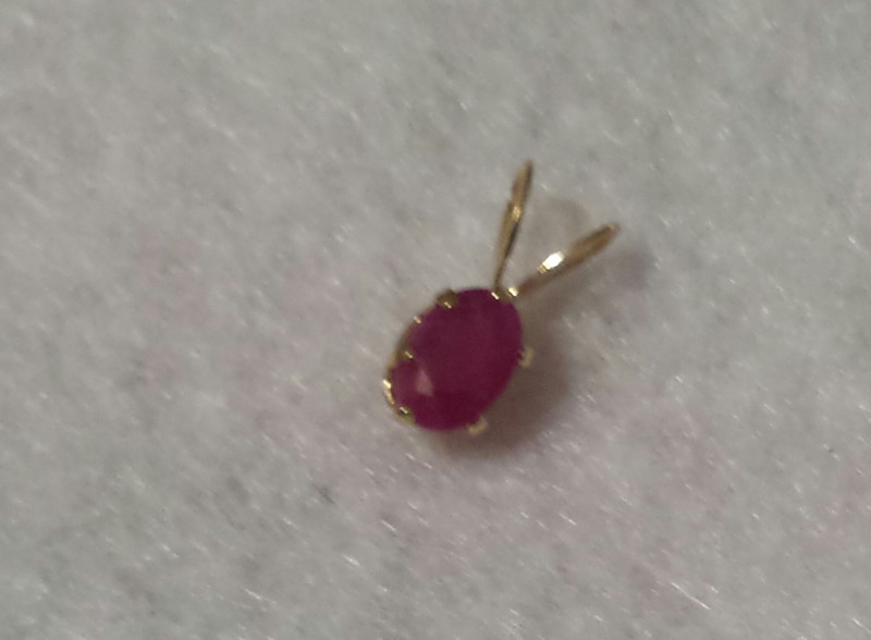 RUBY PENDANT 10 KT GOLD CASTING LOVELY RED RUBY RUBY PENDANT 10 KT GOLD CASTING LOVELY RED RUBY
