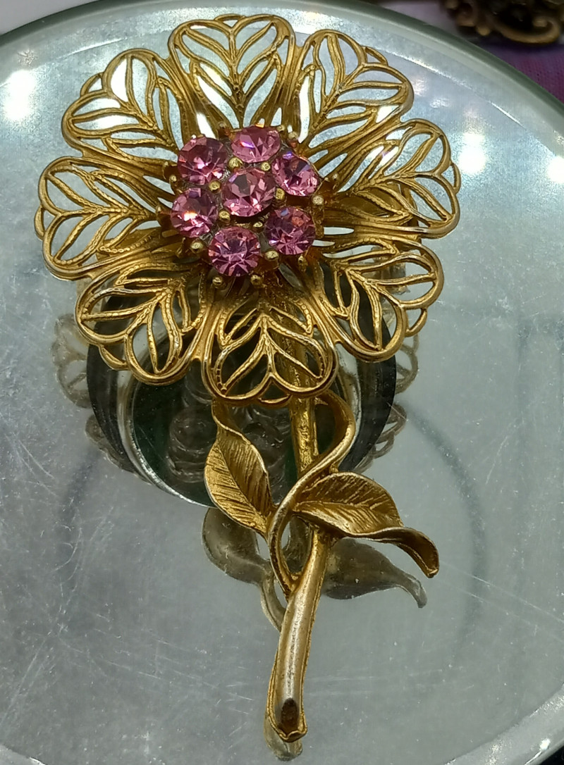 VINTAGE PINK RHINESTONE FLOWER BROOCH PIN CIRCA 1950'S VINTAGE