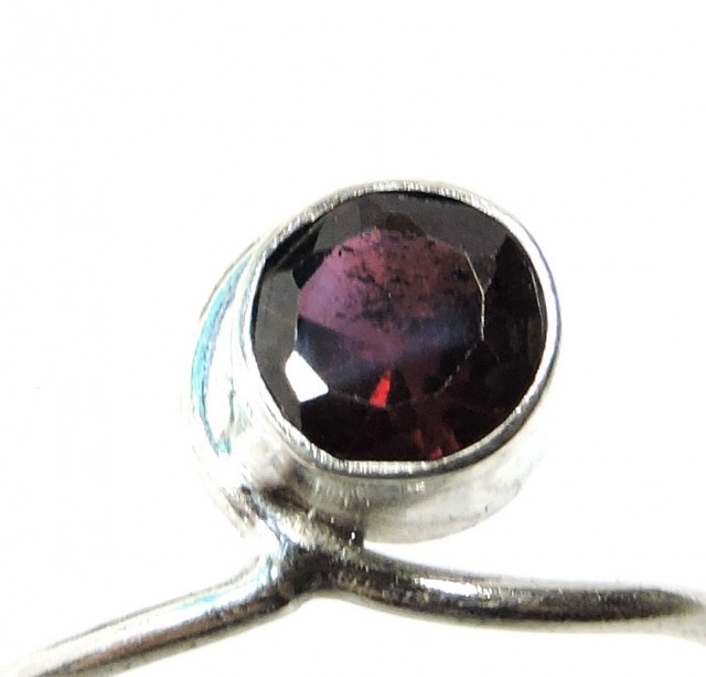 Cute Natural Garnet Ring Size 8 JGG 106