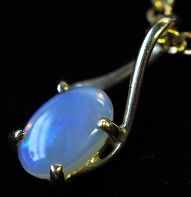 18k gold opal necklace