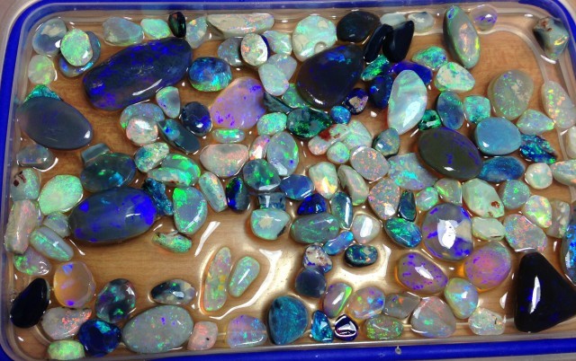 Rough opals