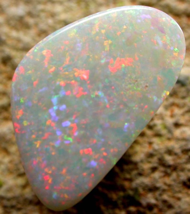 5.12 CTS PETES WHITE OPAL 60 PER CARAT [MAY 25]