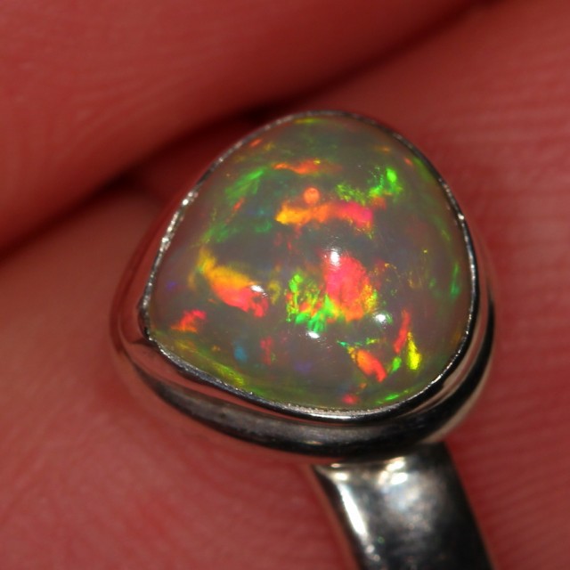 Sz 6. Ethiopian Welo Opal Ring. Sterling Silver Fire