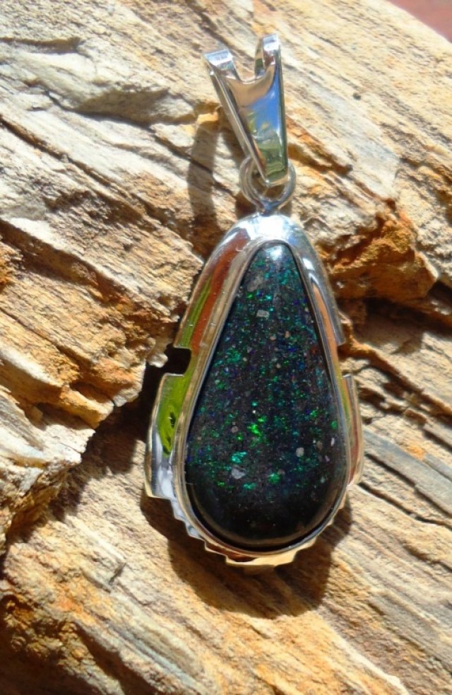 Teardrop Pendant set in Native Sterling Silver