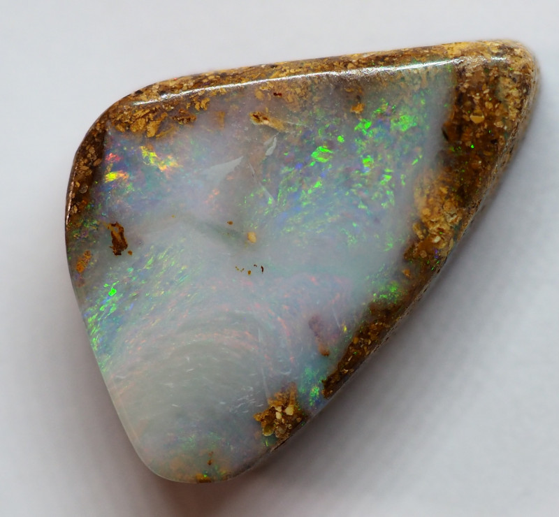 8.20CT SMALL BRIGHT BOULDER PIPE OPAL AA236