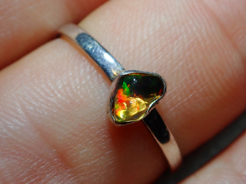 bague en pierre précieuse d'opale de feu mexicaine