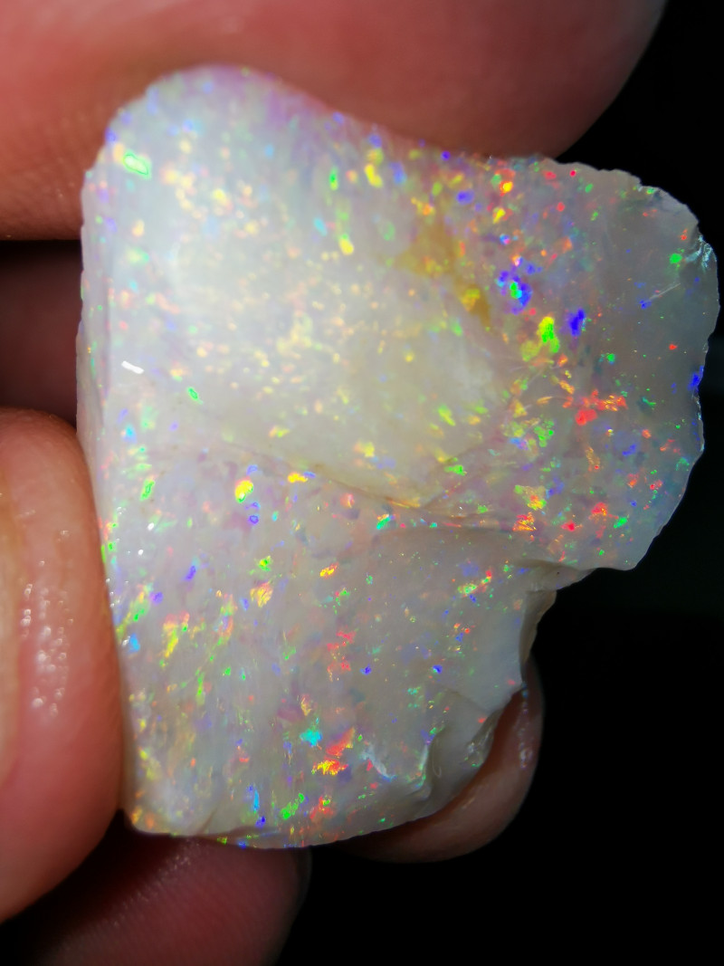 36 CTS BRAZILIAN ROUGH OPAL
